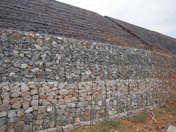 鉛絲石籠網(wǎng)案例 鉛絲石籠網(wǎng)案例